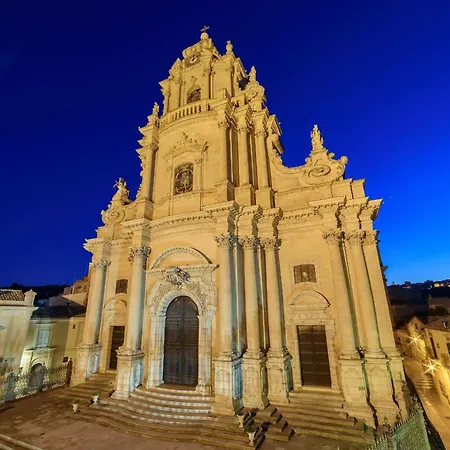 Apartamento Achille, Mit Blick Auf Den Duomo Ragusa
